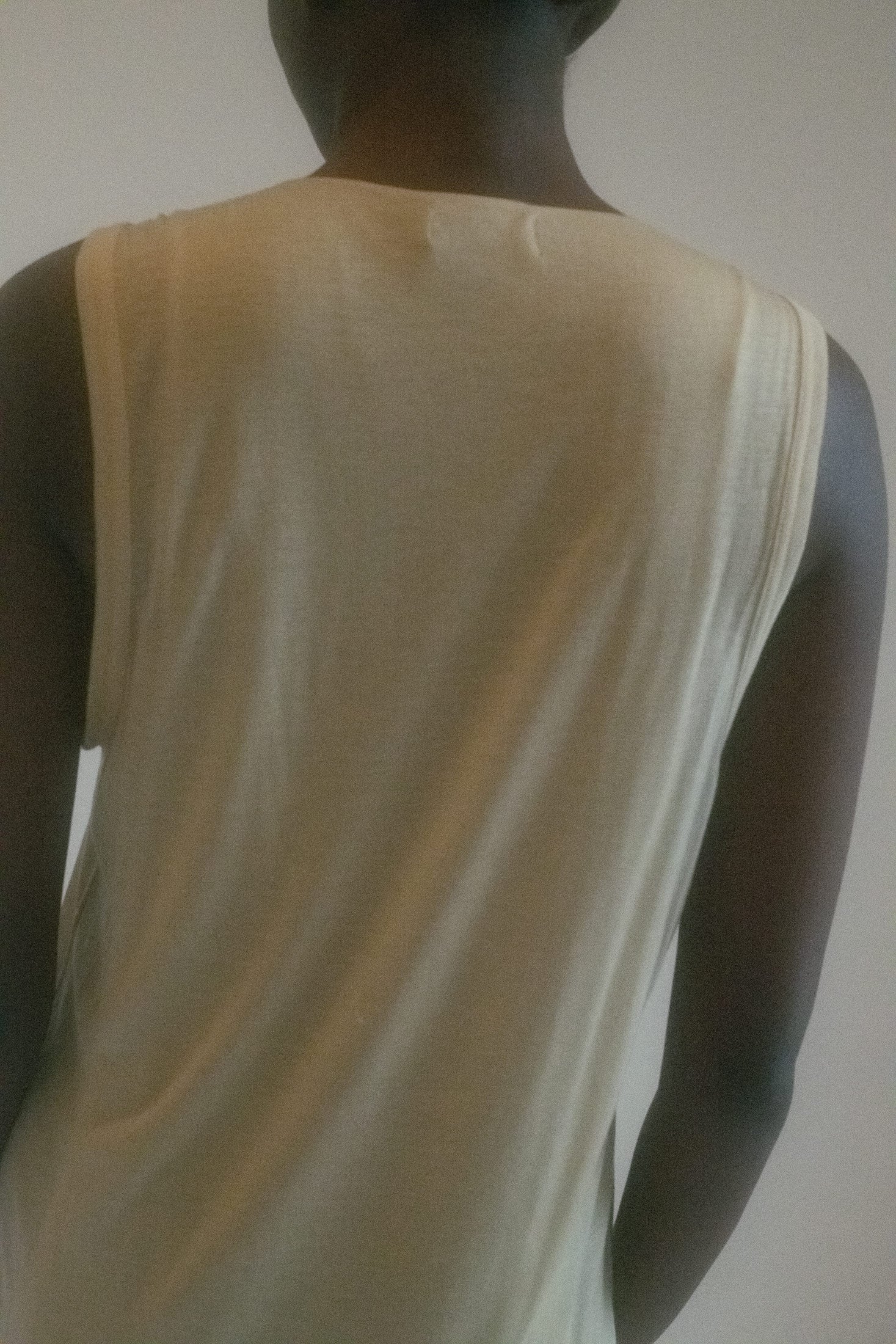 Unique and chic, the Zucca Tunic is a special piece that evokes mystery and sophistication.