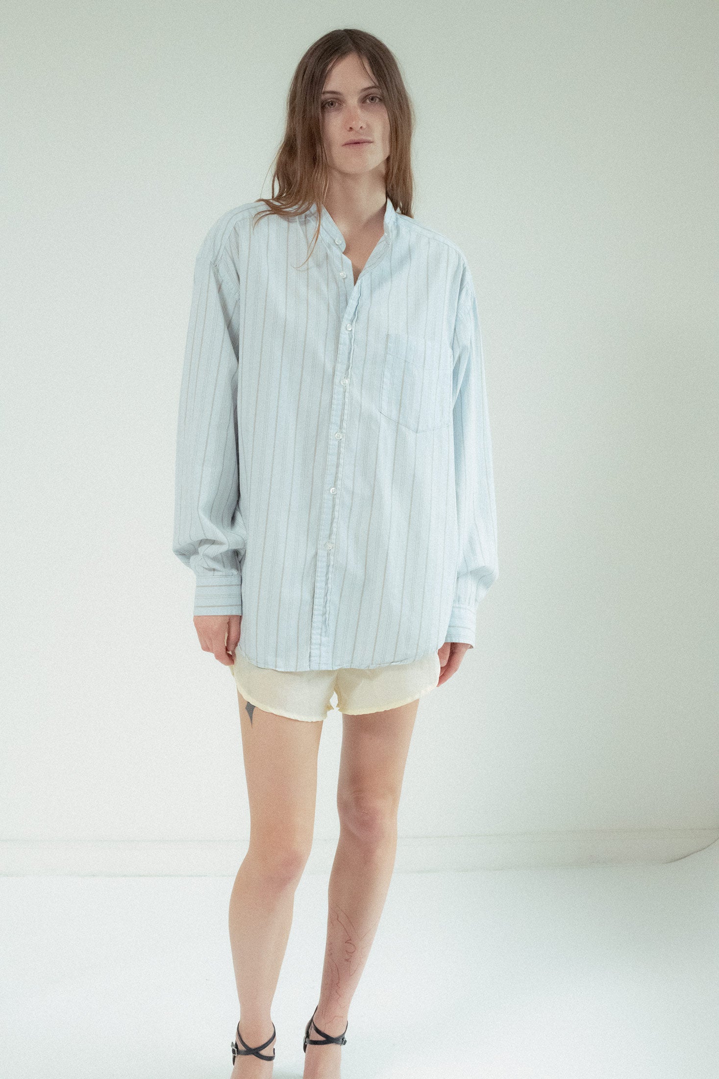 GAP, BUTTON DOWN