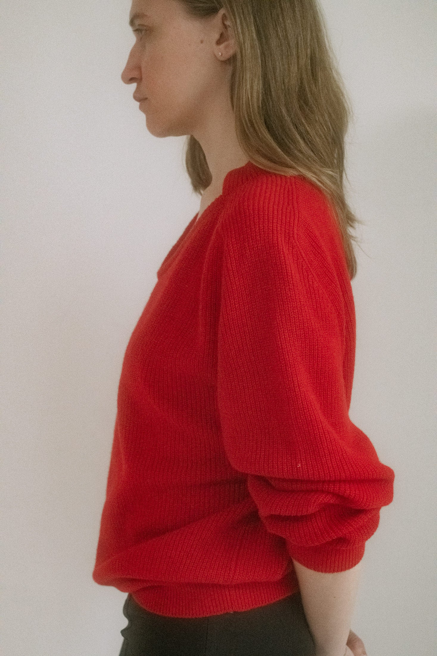 SUBTLE COLLARED KNIT
