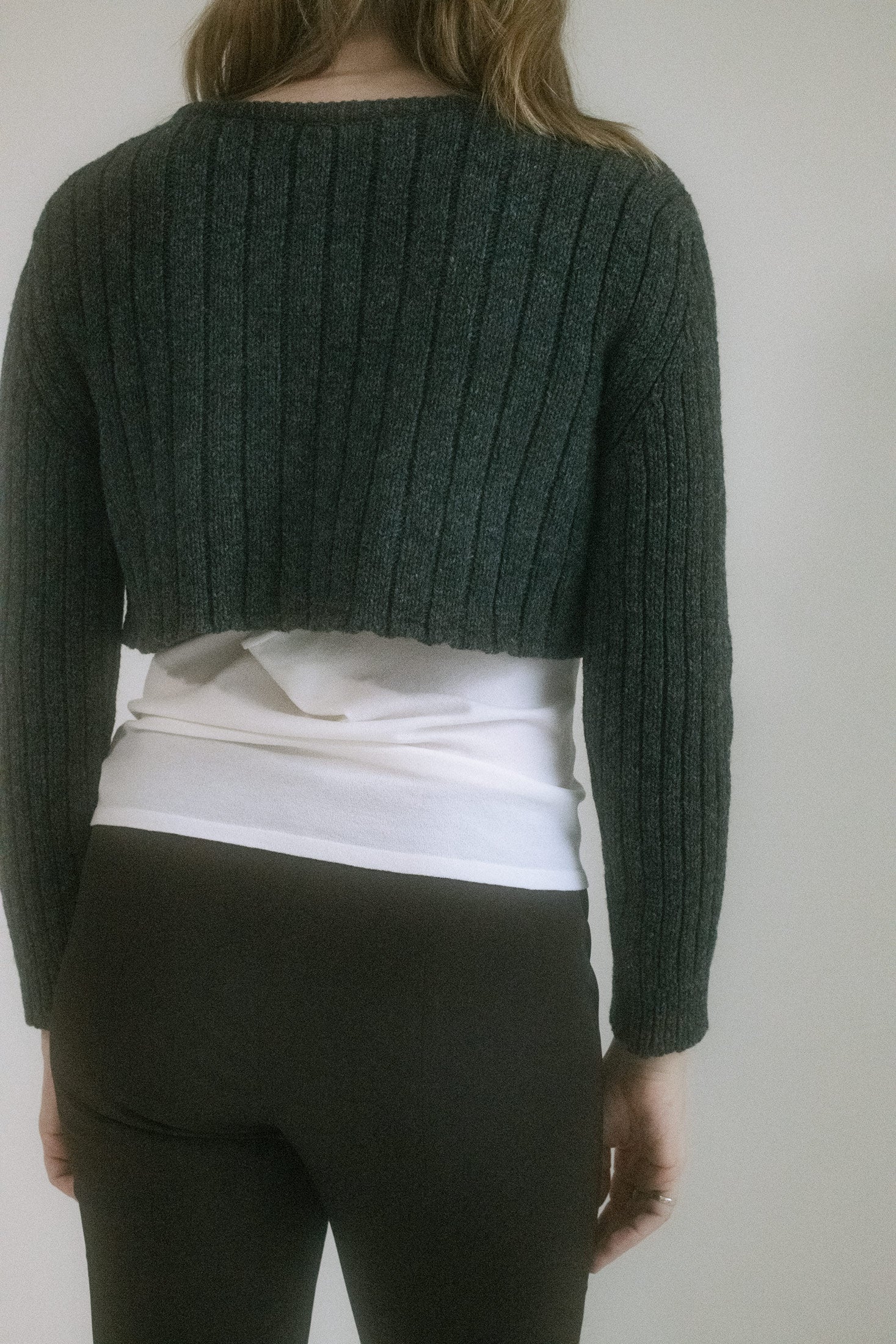 CROPPED SWEATER