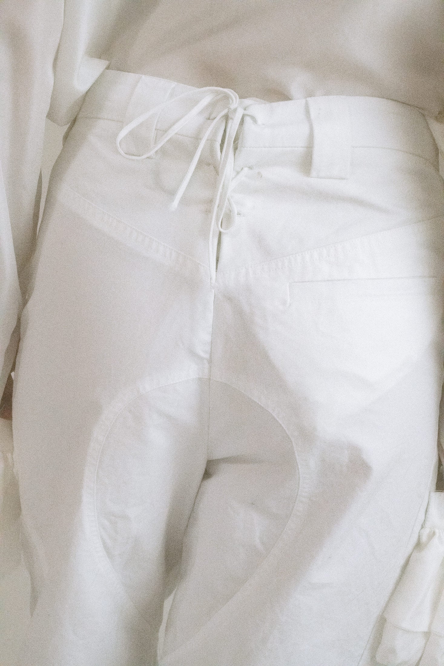 ELONGATED SHORTS