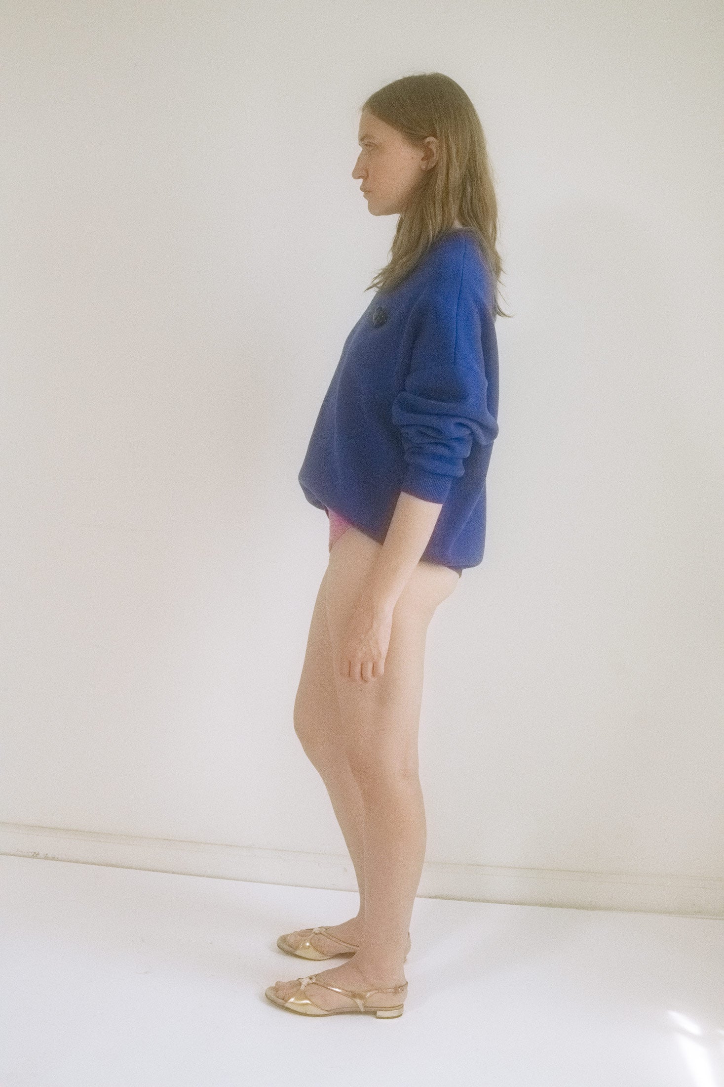 CREW NECK SWEATER