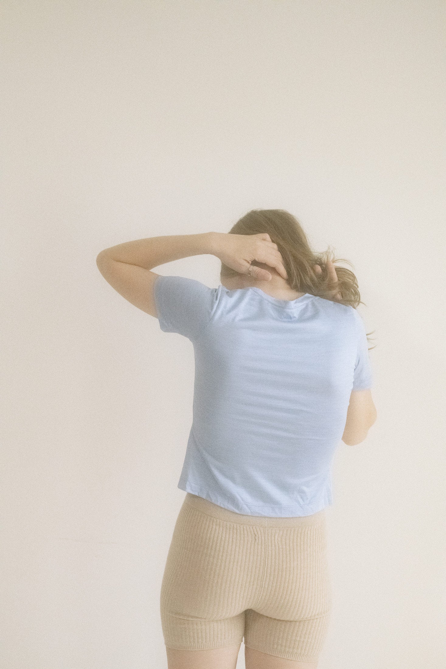 Cut mid-waist in a creamy tan hue with an elasticated band that holds without gripping, they’re the kind of staple that slinks between utility and allure.