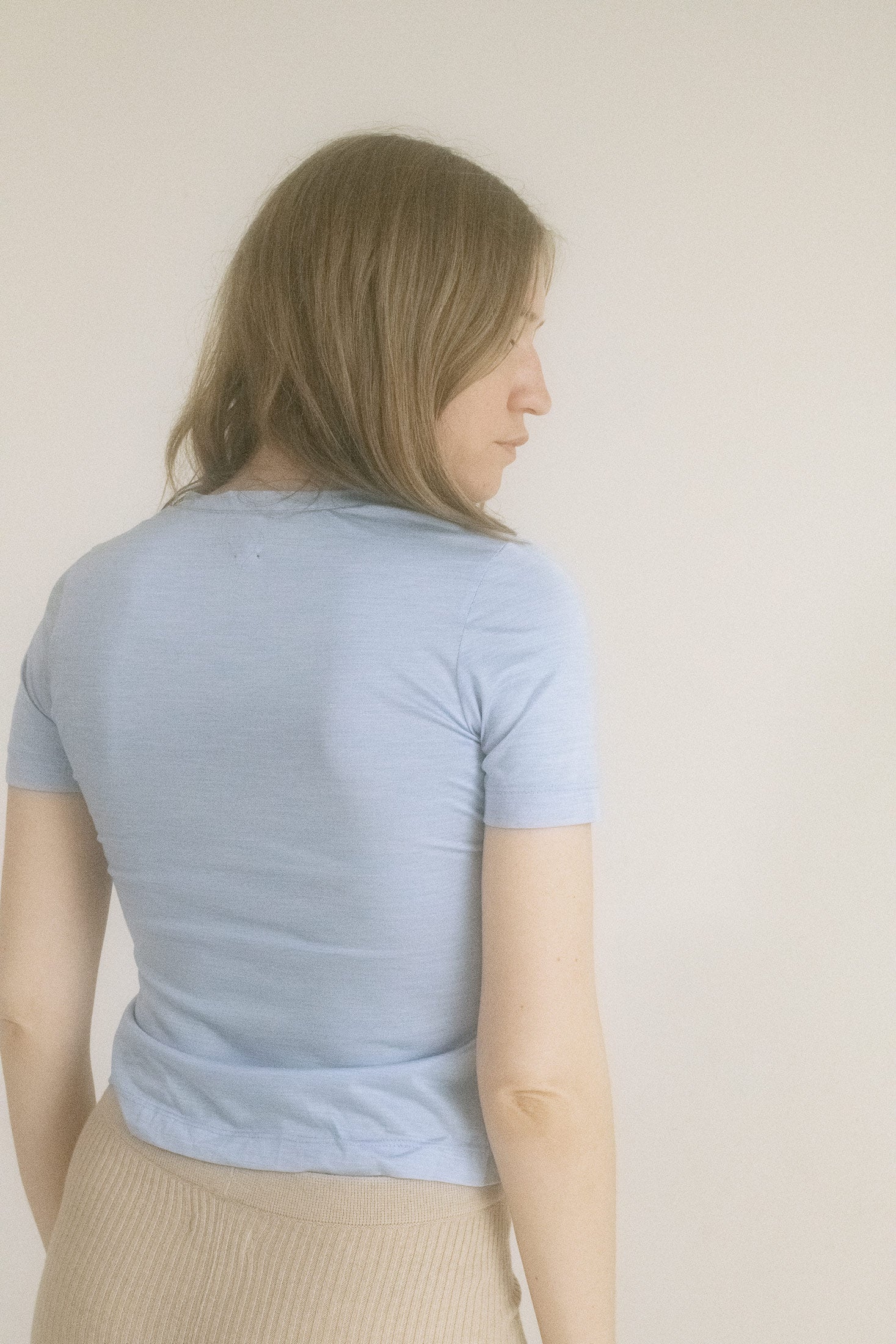 It’s a casual silhouette with a hint of something dangerously inviting.