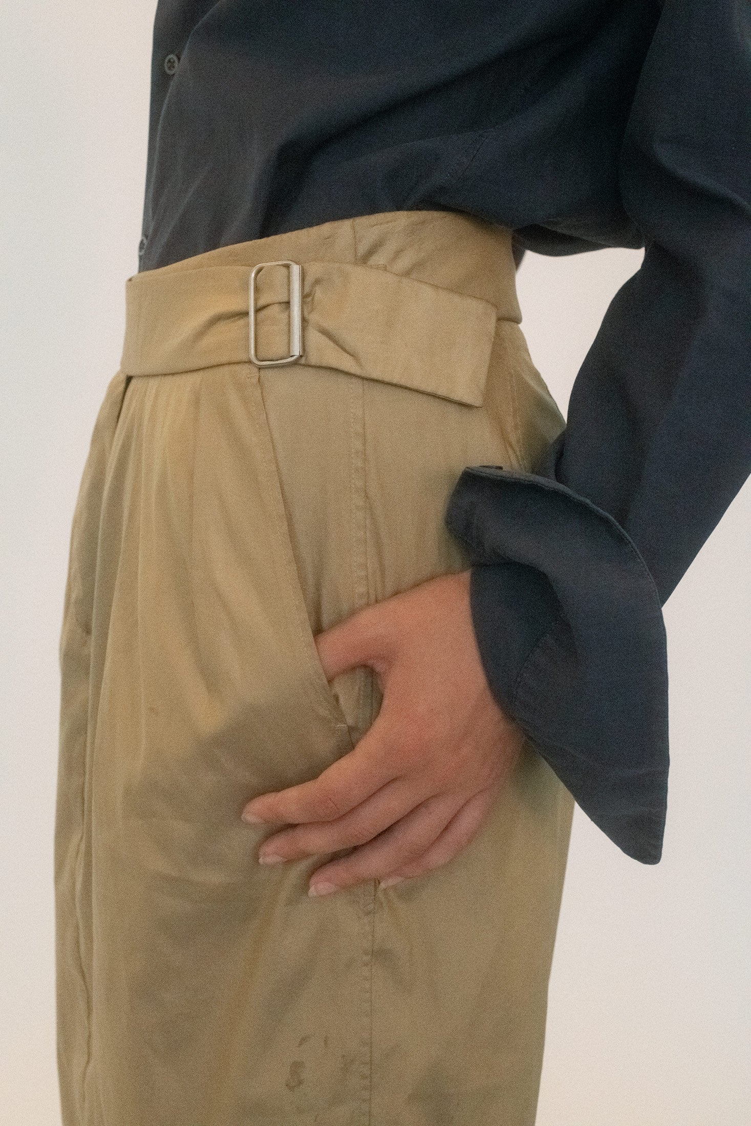 A shirt that feels both architectural and intimate, true to Sander’s legacy of clarity with intrigue.