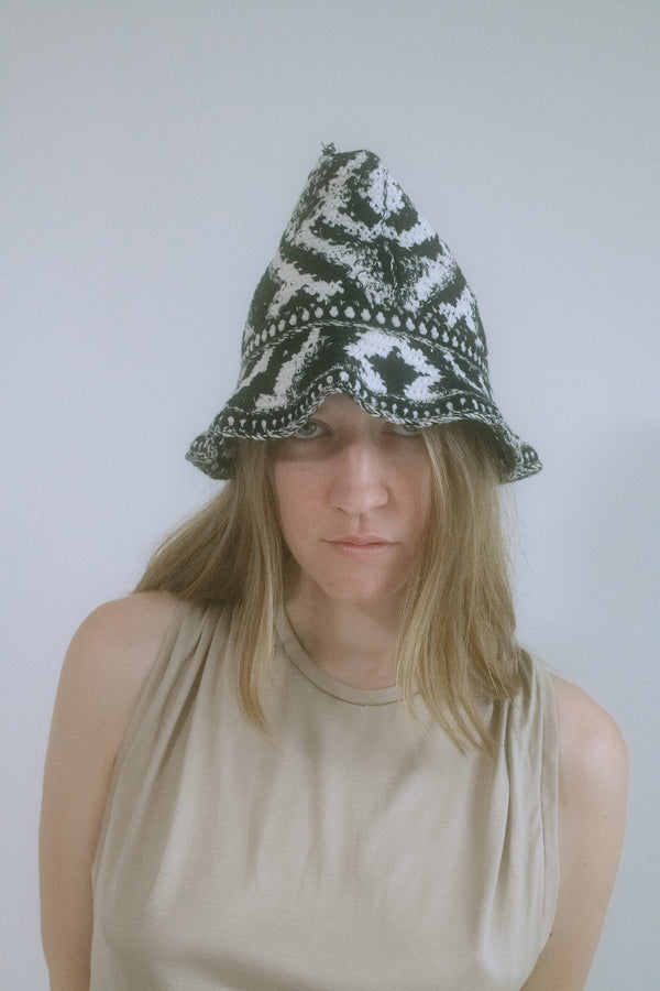 KNIT HAT